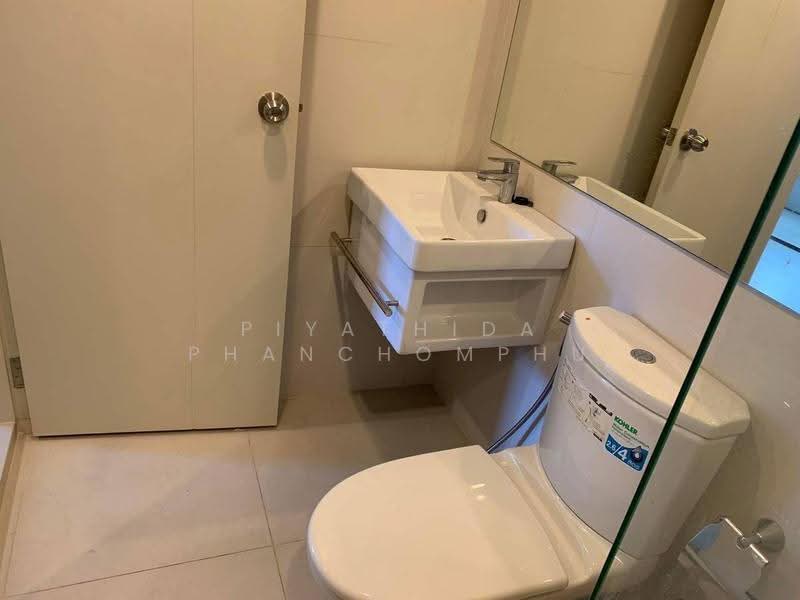 Life Asoke, Bangkok, Asoke-Dindang Road, Bang Kapi, Huai Khwang, Bangkok, 1 Bedroom, 35 sqm, Condo For Rent, by Piyathida Phanchomphu, 500619824 - DDproperty.com