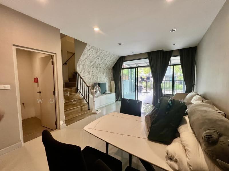 Verve Rama 9, Bangkok, Kanchanaphisek Road, Saphan Sung, Bangkok, 2 Bedrooms, 117 sqm, Townhouse For Rent, by Thananthorn Wongvarnkaseam, 500619859 - DDproperty.com