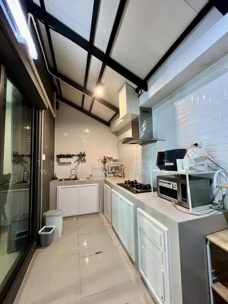 Verve Rama 9, Bangkok, Kanchanaphisek Road, Saphan Sung, Bangkok, 2 Bedrooms, 117 sqm, Townhouse For Rent, by Thananthorn Wongvarnkaseam, 500619859 - DDproperty.com