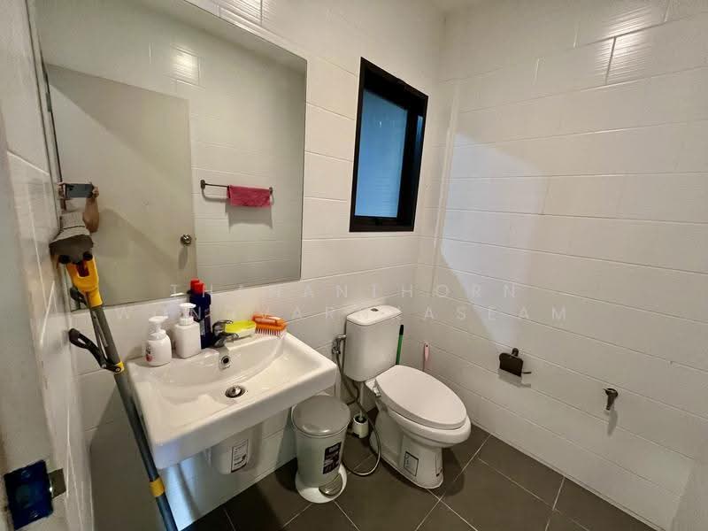 Verve Rama 9, Bangkok, Kanchanaphisek Road, Saphan Sung, Bangkok, 2 Bedrooms, 117 sqm, Townhouse For Rent, by Thananthorn Wongvarnkaseam, 500619859 - DDproperty.com
