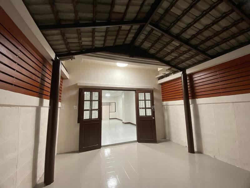 หมู่บ้านเกษราวิลล์, นนทบุรี, วัดชลอ, บางกรวย, นนทบุรี, 110 ตร.ม., ทาวน์เฮ้าส์ ขาย, โดย ธนัชญา จิตต์อารี, 500619866 - DDproperty.com