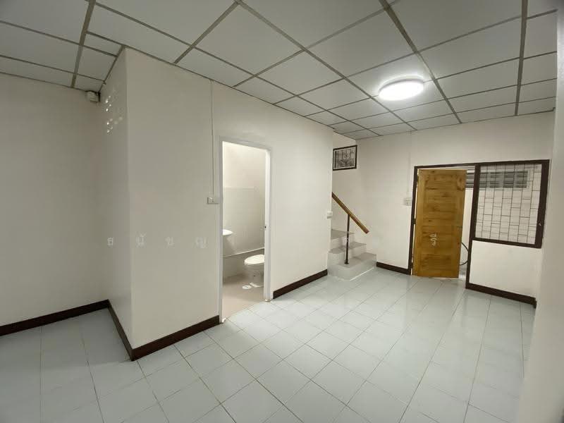 หมู่บ้านเกษราวิลล์, Nonthaburi, Wat Chalo, Bang Kruai, Nonthaburi, 2 Bedrooms, 110 sqm, Townhouse For Sale, by Tanudchaya Jitaree, 500619866 - DDproperty.com