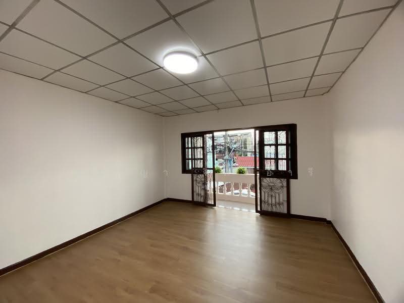 หมู่บ้านเกษราวิลล์, Nonthaburi, Wat Chalo, Bang Kruai, Nonthaburi, 2 Bedrooms, 110 sqm, Townhouse For Sale, by Tanudchaya Jitaree, 500619866 - DDproperty.com