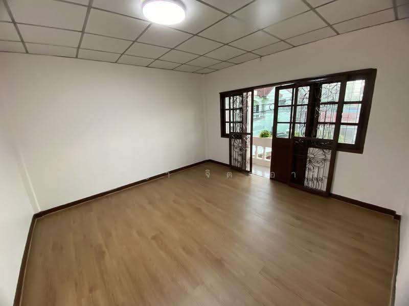 หมู่บ้านเกษราวิลล์, Nonthaburi, Wat Chalo, Bang Kruai, Nonthaburi, 2 Bedrooms, 110 sqm, Townhouse For Sale, by Tanudchaya Jitaree, 500619866 - DDproperty.com