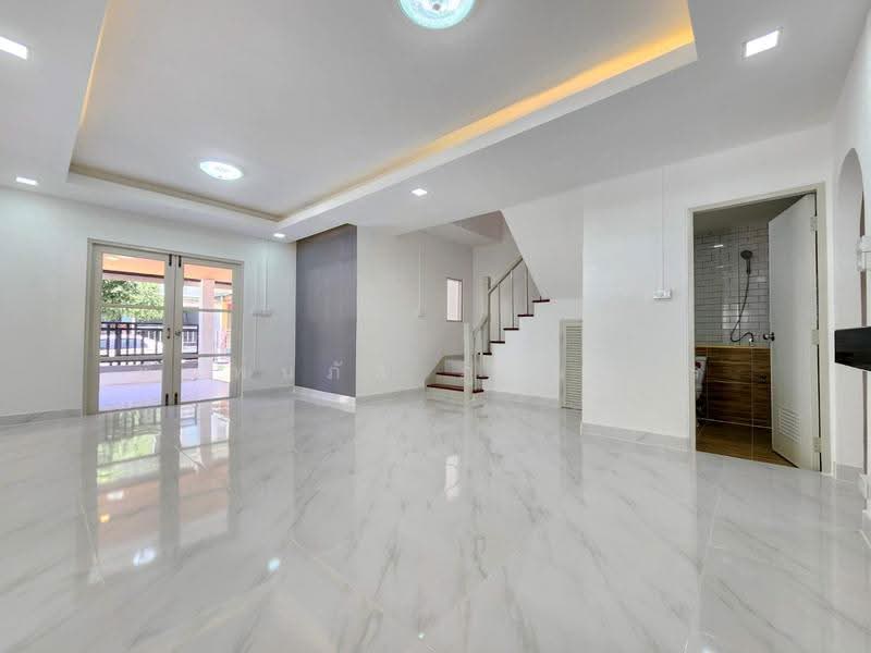 Baan Pruksa B Rangsit - Klong 3, Pathum Thani, Liab Klong Sam Road, Khlong Sam, Khlong Luang, Pathum Thani, 3 Bedrooms, 102 sqm, Townhouse For Sale, by พิมพ์นภัส ภูธนภัทร, 500619891 - DDproperty.com