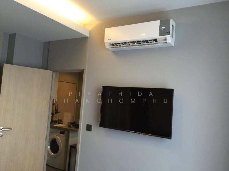 M Thonglor 10, Bangkok, 9 Soi Ekkamai 12, Ekkamai Road, Khlong Tan Nua, Watthana, Bangkok, 1 Bedroom, 28 sqm, Condo For Rent, by Piyathida Phanchomphu, 500619896 - DDproperty.com