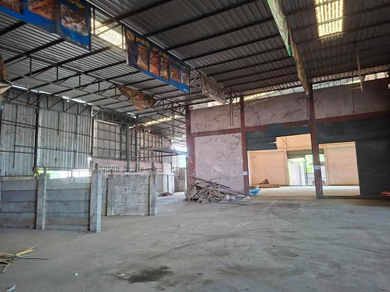 ให้เช่าโกดังทำเลทองติดถนนใหญ่ ลาดหลุมแก้ว ปทุมธานี, Pathum Thani, Khlong Phra Udom, Lat Lum Kaeo, Pathum Thani, , 1,600 sqm, Warehouse/Factory For Rent, by Jakarin Houpramong, 500619966 - DDproperty.com