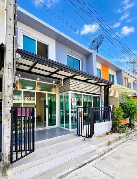 The Colors Premium Bangna KM.8 : เดอะ คัลเลอร์ส พรีเมี่ยม บางนา กม.8 , สมุทรปราการ, 16/1 หมู่ 6 ถนนบางนา-ตราด ตำบลบางแก้ว อำเภอบางพลี จังหวัดสมุทรปราการ, บางแก้ว, บางพลี, สมุทรปราการ, 130 ตร.ม., ทาวน์เฮ้าส์ ขาย, โดย Thanawat K., 500619969 - DDproperty.com