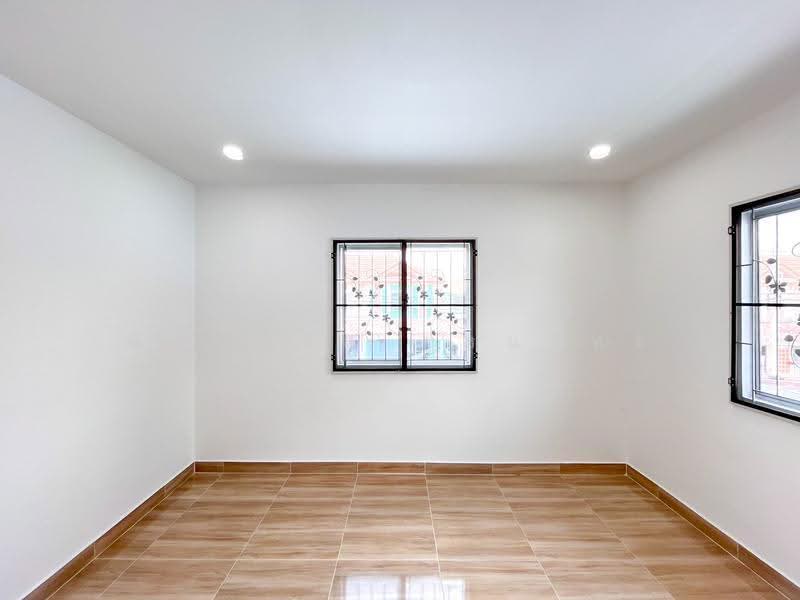 Baan Phrueksa D, Pathum Thani, Liab Klong Sam Road, Khlong Sam, Khlong Luang, Pathum Thani, 2 Bedrooms, 96 sqm, Townhouse For Sale, by พิมพ์นภัส ภูธนภัทร, 500619973 - DDproperty.com