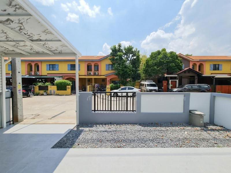 The Palazzetto Klongluang : เดอะ พาลาซเซตโต้ คลองหลวง, ปทุมธานี, ถนนเลียบคลอง 3, คลองสาม, คลองหลวง, ปทุมธานี, 122 ตร.ม., ทาวน์เฮ้าส์ ขาย, โดย พิมพ์นภัส ภูธนภัทร, 500620032 - DDproperty.com