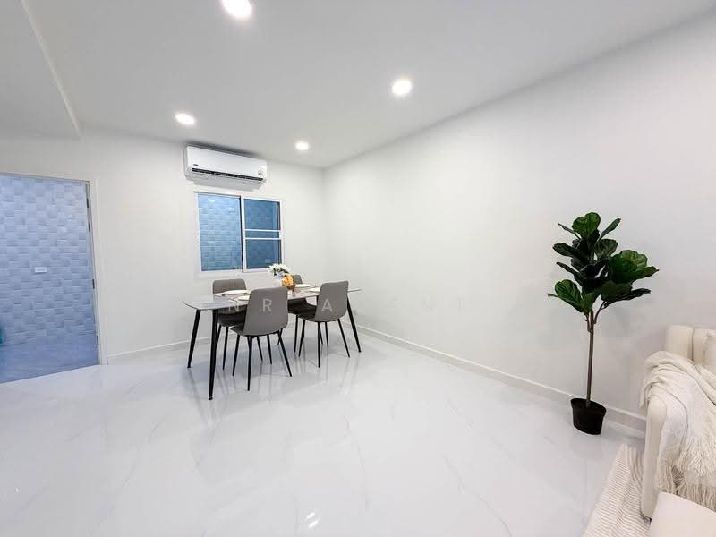 Pruksa Town Ratchapruk, Bangkok, Ratchaphruek Road, Bang Prom, Taling Chan, Bangkok, 3 Bedrooms, 102 sqm, Townhouse For Sale, by NR AGENT, 500620122 - DDproperty.com