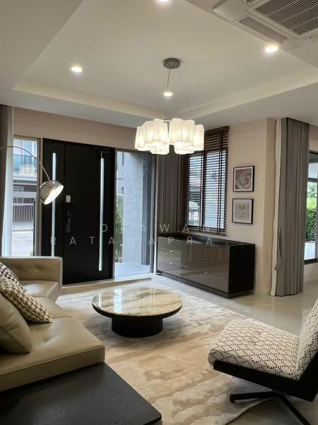 The Palm Bangna-Wongwaen, Bangkok, Sukhaphiban 2 Road, Dok Mai, Prawet, Bangkok, 5 Bedrooms, 404 sqm, Single Detached House For Rent, by Orawan Ratanapratum, 500620130 - DDproperty.com