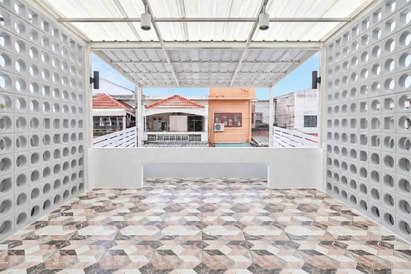 Renovated 3-Storey Townhouse: Nannapat, Don Mueang, Bangkok, Bangkok, ถนนประชาอุทิศ (ทำเลใกล้วัดสีกัน / วัดเวฬุวนาราม), Don Mueang, Bangkok, 4 Bedrooms, 84 sqm, Townhouse For Sale, by พิมพ์นภัส ภูธนภัทร, 500620154 - DDproperty.com