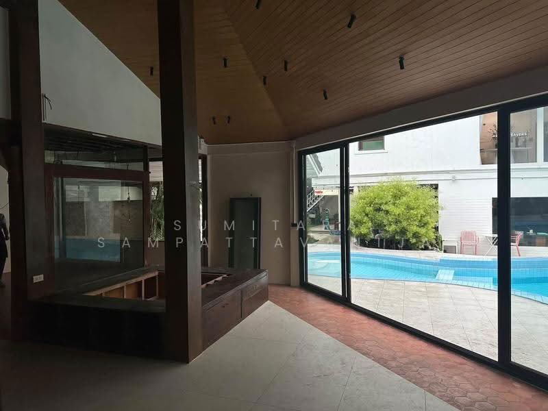Space for rent Sukhumvit, Bangkok, Khlong Toei, Bangkok, , 80 sqm, Retail Space For Rent, by Sumitara Sampattavanija, 500620162 - DDproperty.com