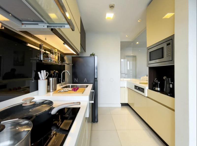 The Room Sukhumvit 62, Bangkok, 2288 Sukhumvit Road, Bang Chak, Phra Khanong, Bangkok, 2 Bedrooms, 90 sqm, Condo For Rent, by Jentina Homes & Co, 500620168 - DDproperty.com