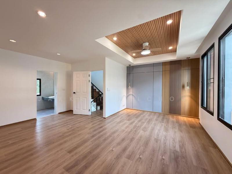 Areeya Mova Kaset-Nawamintr, Bangkok, Soi Moobaan Areeya Mowa, Chorake Bua, Lat Phrao, Bangkok, 3 Bedrooms, 180 sqm, Townhouse For Sale, by Jakkrit Nilchoo, 500620228 - DDproperty.com