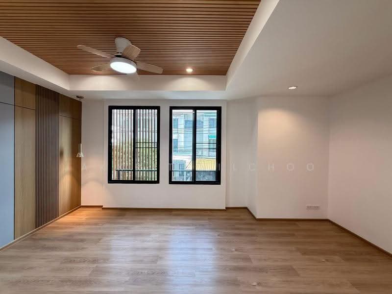 Areeya Mova Kaset-Nawamintr, Bangkok, Soi Moobaan Areeya Mowa, Chorake Bua, Lat Phrao, Bangkok, 3 Bedrooms, 180 sqm, Townhouse For Sale, by Jakkrit Nilchoo, 500620228 - DDproperty.com