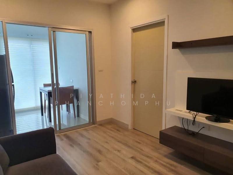 Centric Sathorn-St Louis, Bangkok, Sathorn Nua Road, Yan Nawa, Sathon, Bangkok, 1 Bedroom, 36 sqm, Condo For Rent, by Piyathida Phanchomphu, 500620264 - DDproperty.com