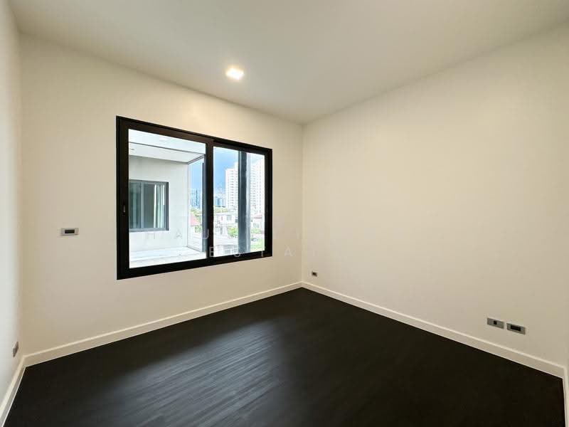 68 SOUL Ratchadapisek 68, Bangkok, Soi Ratchada 68, Ratchadaphisek Road, Bang Sue, Bangkok, 4 Bedrooms, 339 sqm, Single Detached House For Sale, by Haus Living Estate, 500620386 - DDproperty.com
