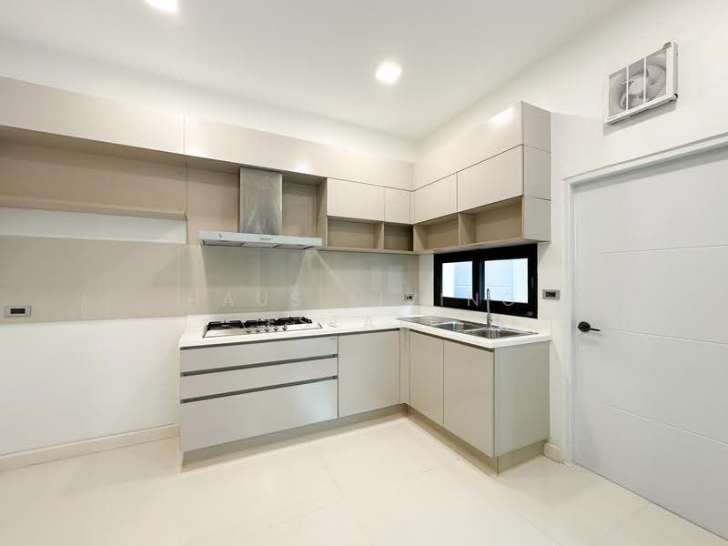 68 SOUL Ratchadapisek 68, Bangkok, Soi Ratchada 68, Ratchadaphisek Road, Bang Sue, Bangkok, 4 Bedrooms, 339 sqm, Single Detached House For Sale, by Haus Living Estate, 500620386 - DDproperty.com
