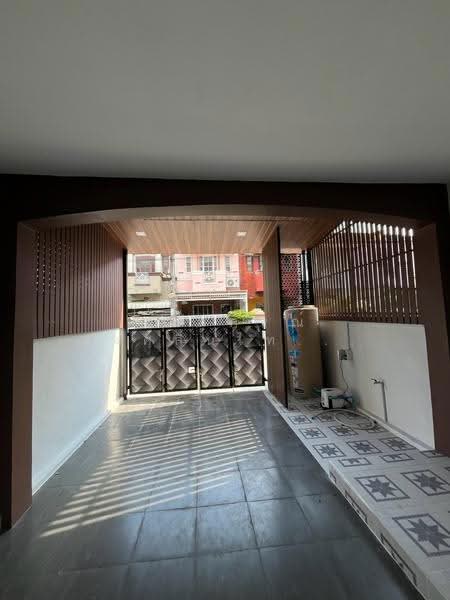 K.C. Ramintra 8, Bangkok, Hathairat Road, Sam Wa Tawan Tok, Khlong Sam Wa, Bangkok, 2 Bedrooms, 80 sqm, Townhouse For Sale, by นภัสศรณ์ วงศ์สินไทยกร (นันท์), 500620434 - DDproperty.com