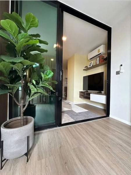 Atmoz Ladprao 71, Bangkok, Soi Lat Phrao 71, Lat Phrao, Bangkok, 2 Bedrooms, 44 sqm, Condo For Rent, by Rosesirin Expert, 500620447 - DDproperty.com