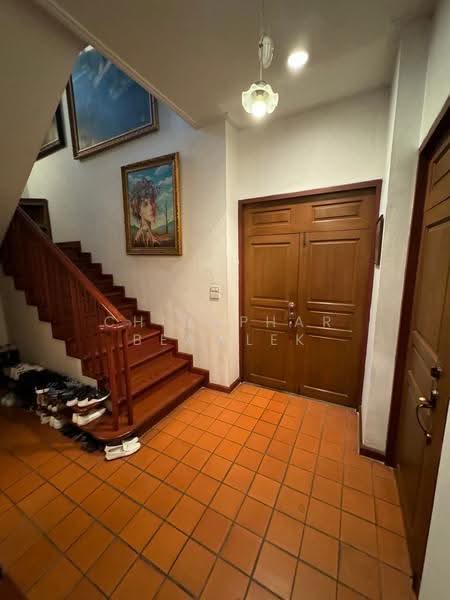 Luxury House, Pridi Banomyong 26 total land area 436 square wah., Bangkok, Phra Kanong Nua, Watthana, Bangkok, 3 Bedrooms, 1,000 sqm, Single Detached House For Sale, by Chidaphar Beawlek, 500620510 - DDproperty.com