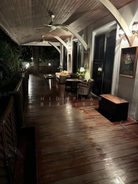 Luxury House, Pridi Banomyong 26 total land area 436 square wah., Bangkok, Phra Kanong Nua, Watthana, Bangkok, 3 Bedrooms, 1,000 sqm, Single Detached House For Sale, by Chidaphar Beawlek, 500620510 - DDproperty.com
