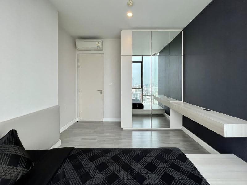 The Room BTS Wongwianyai, Bangkok, 44  KrungThonBuri Road, Khlong Ton Sai, Khlong San, Bangkok, 2 Bedrooms, 90 sqm, Condo For Rent, by Sarika Saengkam, 500620530 - DDproperty.com
