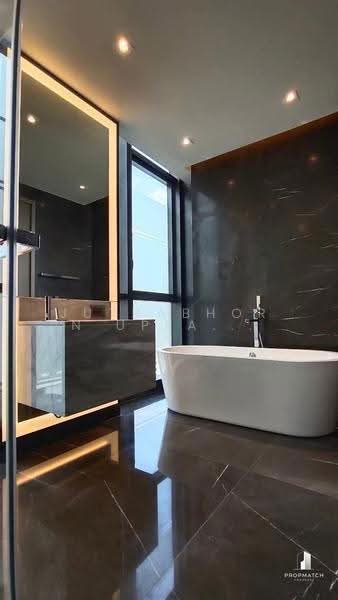 The Monument Thonglor, Bangkok, 998 Thonglor Road, Khlong Tan Nua, Watthana, Bangkok, 2 Bedrooms, 125 sqm, Condo For Rent, by Juthabhorn Uppachit (Amy), 500620551 - DDproperty.com