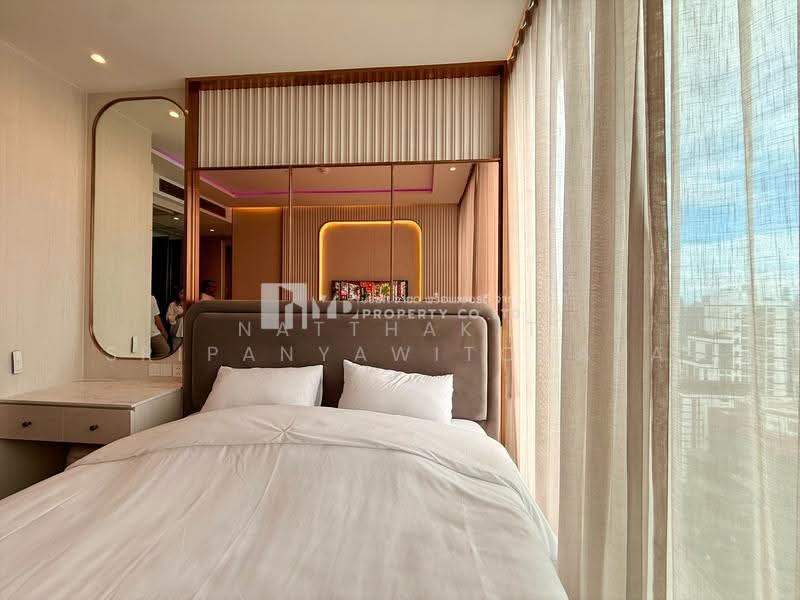 The Esse at Singha Complex, Bangkok, 1788 New Petchaburi Rd, Khlongtoei Nua, Watthana, Bangkok, 3 Bedrooms, 250 sqm, Condo For Sale, by Natthakit Sripanyawitchaya, 500620571 - DDproperty.com
