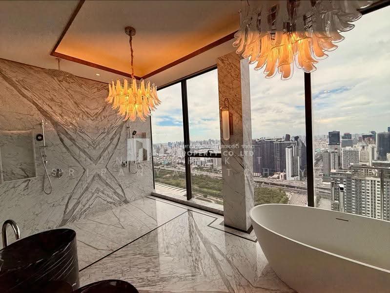 The Esse at Singha Complex, Bangkok, 1788 New Petchaburi Rd, Khlongtoei Nua, Watthana, Bangkok, 3 Bedrooms, 250 sqm, Condo For Sale, by Natthakit Sripanyawitchaya, 500620571 - DDproperty.com