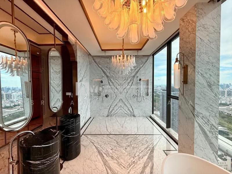 The Esse at Singha Complex, Bangkok, 1788 New Petchaburi Rd, Khlongtoei Nua, Watthana, Bangkok, 3 Bedrooms, 250 sqm, Condo For Sale, by Natthakit Sripanyawitchaya, 500620571 - DDproperty.com