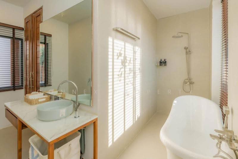 URMI Villa, Phuket, บ้านม่าหนิก, Sri Sunthon, Thalang, Phuket, 6 Bedrooms, 700 sqm, Single Detached House For Rent, by Connex Property, 500620587 - DDproperty.com
