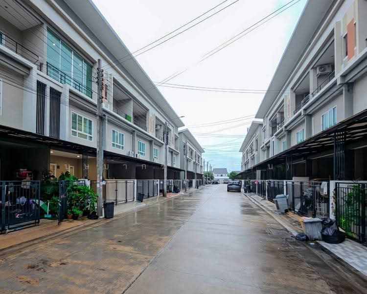 ทาวน์โฮม 3 ชั้น หมู่บ้านวิชชั่น สมาร์ทไลฟ์ บางบัวทอง (ซอยบัวทองแฟคทอรี่ 2) ใกล้ MRT สถานีบางพลู, นนทบุรี, บางกรวย - ไทรน้อย, บางรักพัฒนา, บางบัวทอง, นนทบุรี, 120 ตร.ม., ทาวน์เฮ้าส์ ขาย, โดย บุษบากร (เจี๊ยบ), 500620625 - DDproperty.com