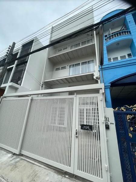 Townhouse in the City | 750 m. to MRT Sutthisan(SPSMG258), Bangkok, อุดมเกียรติ, Huai Khwang, Bangkok, 4 Bedrooms, 102 sqm, Townhouse For Rent, by Khun Ming, 500620723 - DDproperty.com