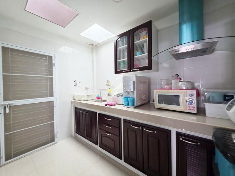 Moobaan Feungfah Villa 16 Phase 2 : หมู่บ้านเฟื่องฟ้าวิลล่า 16 เฟส 2, สมุทรปราการ, ซอย เทพารักษ์ 98 ถนน เทพารักษ์, เทพารักษ์, เมืองสมุทรปราการ, สมุทรปราการ, 100 ตร.ม., ทาวน์เฮ้าส์ ขาย, โดย The Best Property ฝน, 500620736 - DDproperty.com