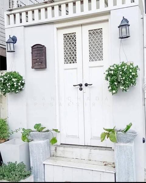 Ari - Pradipat - Pyathai private residence, Bangkok, Samsen Nai, Phaya Thai, Bangkok, 7 Bedrooms, 500 sqm, Single Detached House For Sale, by Sanichada Apisaksirikul, 500620754 - DDproperty.com