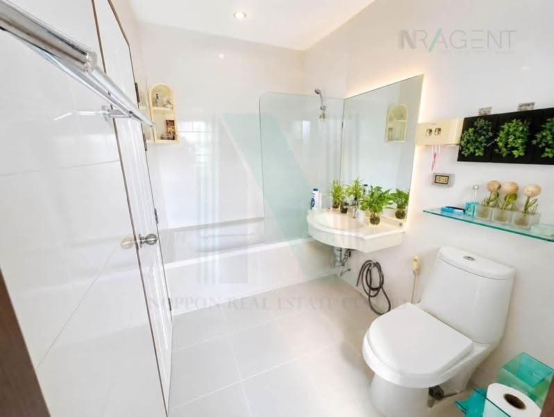 PG Rama 9, Bangkok, 98 Rama 9 Road, Huai Khwang, Bangkok, 1 Bedroom, 41 sqm, Condo For Sale, by NR agent, 500620757 - DDproperty.com