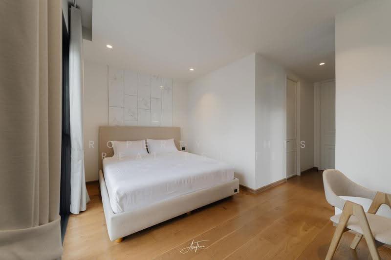 Hosue BTS Ekkamai 3 bed / 4 bath, Bangkok, Khlong Tan Nua, Watthana, Bangkok, 3 Bedrooms, 360 sqm, Single Detached House For Sale, by PROPERTYSIGHTS REAL ESTATE, 500620774 - DDproperty.com