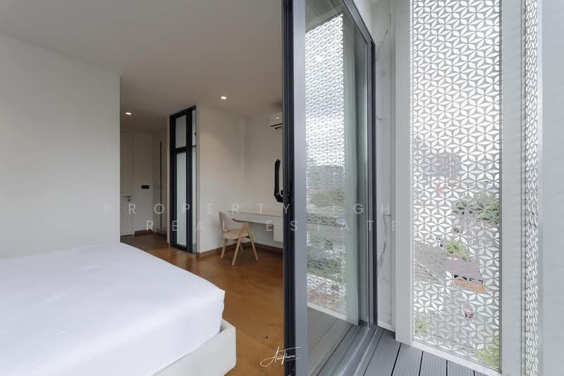 Hosue BTS Ekkamai 3 bed / 4 bath, Bangkok, Khlong Tan Nua, Watthana, Bangkok, 3 Bedrooms, 360 sqm, Single Detached House For Sale, by PROPERTYSIGHTS REAL ESTATE, 500620774 - DDproperty.com