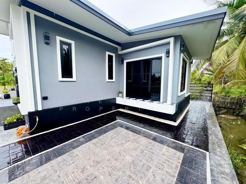 บ้านเดี่ยวลาดใหญ่ สมุทรสงคราม, Samut Songkhram, Lat Yai, Muang Samut Songkhram, Samut Songkhram, 1 Bedroom, 150 sqm, Single Detached House For Sale, by The Best Property จี้, 500620823 - DDproperty.com
