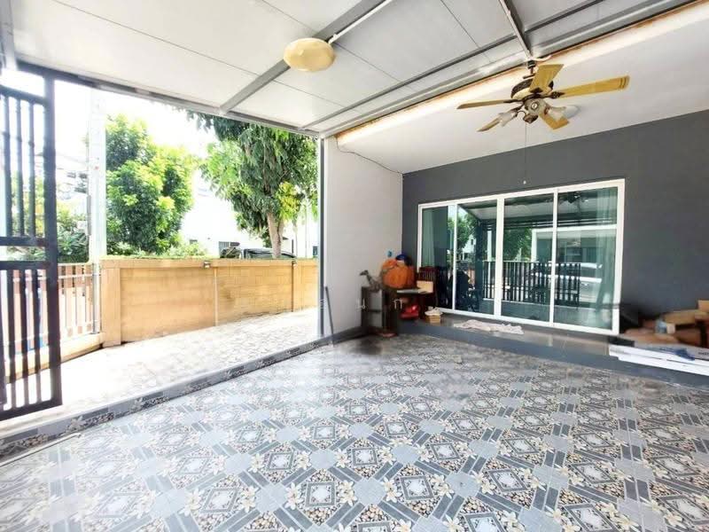 The Essence Chaiyaphruek-Wongwaen, Nonthaburi, Ban Kluay-Sai Noi Road, Sai Noi, Nonthaburi, 3 Bedrooms, 115 sqm, Townhouse For Sale, by เอนก, 500620852 - DDproperty.com