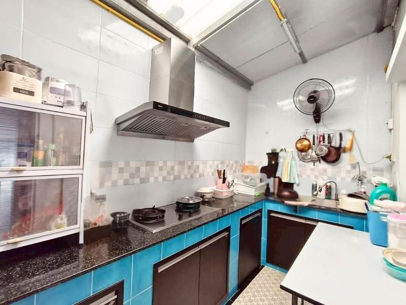 The Essence Chaiyaphruek-Wongwaen, Nonthaburi, Ban Kluay-Sai Noi Road, Sai Noi, Nonthaburi, 3 Bedrooms, 115 sqm, Townhouse For Sale, by เอนก, 500620852 - DDproperty.com