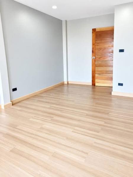 New house Renovated Prime Location Samkong Phuket, Phuket, -, Ratsada, Muang Phuket, Phuket, 3 Bedrooms, 160 sqm, Townhouse For Sale, by Connex Property, 500620887 - DDproperty.com