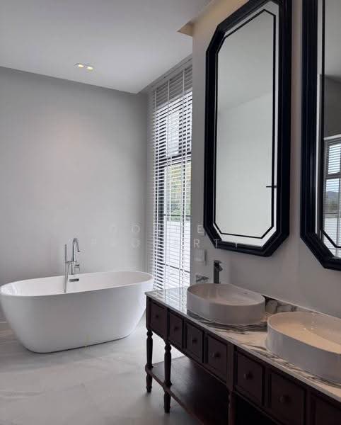 Luxury Pool Villa Bangtao-Layan, Phuket, ศรีสุนทร, Thep Krasattri, Thalang, Phuket, 4 Bedrooms, 434 sqm, Single Detached House For Sale, by Connex Property, 500620907 - DDproperty.com