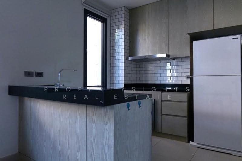 Townhouse BTS Phromphong 3 bed / 4 bath, กรุงเทพ, คลองตันเหนือ, วัฒนา, กรุงเทพ, 220 ตร.ม., ทาวน์เฮ้าส์ ให้เช่า, โดย PROPERTYSIGHTS REAL ESTATE, 500620984 - DDproperty.com