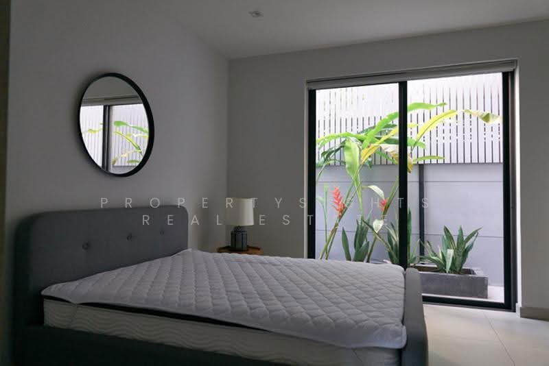 Townhouse BTS Phromphong 3 bed / 4 bath, กรุงเทพ, คลองตันเหนือ, วัฒนา, กรุงเทพ, 220 ตร.ม., ทาวน์เฮ้าส์ ให้เช่า, โดย PROPERTYSIGHTS REAL ESTATE, 500620984 - DDproperty.com