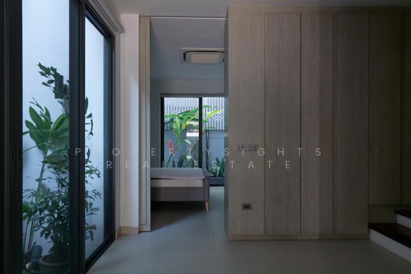 Townhouse BTS Phromphong 3 bed / 4 bath, Bangkok, Khlong Tan Nua, Watthana, Bangkok, 3 Bedrooms, 220 sqm, Townhouse For Rent, by PROPERTYSIGHTS REAL ESTATE, 500620984 - DDproperty.com