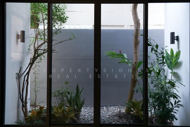 Townhouse BTS Phromphong 3 bed / 4 bath, กรุงเทพ, คลองตันเหนือ, วัฒนา, กรุงเทพ, 220 ตร.ม., ทาวน์เฮ้าส์ ให้เช่า, โดย PROPERTYSIGHTS REAL ESTATE, 500620984 - DDproperty.com